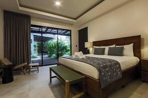 6 bedrooms, iron/ironing board, travel crib, WiFi