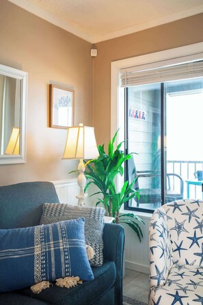 Smart TV, Netflix, streaming services, offices