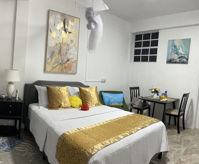 Double Luxury Queen Apt#3 In Roseau With Kitchenette And Gorgeous Bathroom! - Dominica