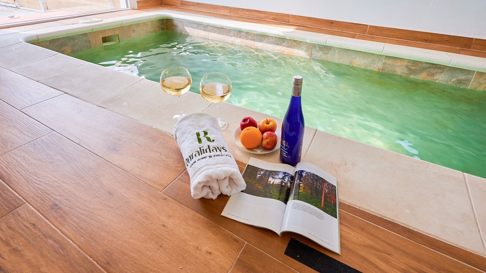 Een verwarmd zwembad