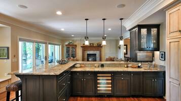Cabin, Multiple Beds, Fireplace | Private kitchen | Fridge, microwave, oven, stovetop