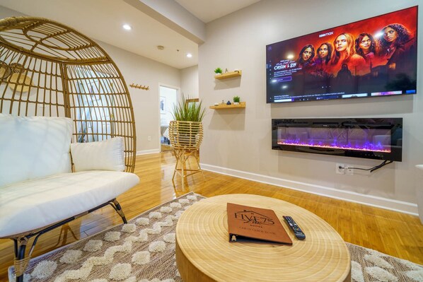Smart TV, streaming services