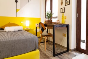 1 bedroom, desk, travel cot, free WiFi