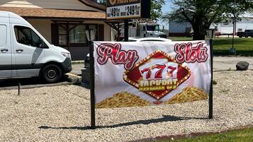 واجهة المنشأة