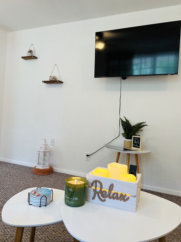 Interior - House of Shells 🐚 Fenced yard, 🐶 friendly, 🔥 pit (Crystal River)