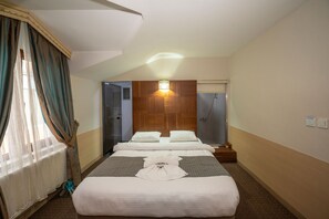 Minibar, in-room safe, free WiFi, bed sheets