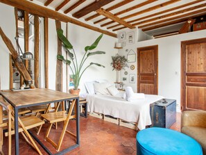 Fer et planche à repasser, Wi-Fi, draps fournis