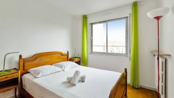2 chambres, fer et planche Ă repasser, Wi-Fi, draps fournis