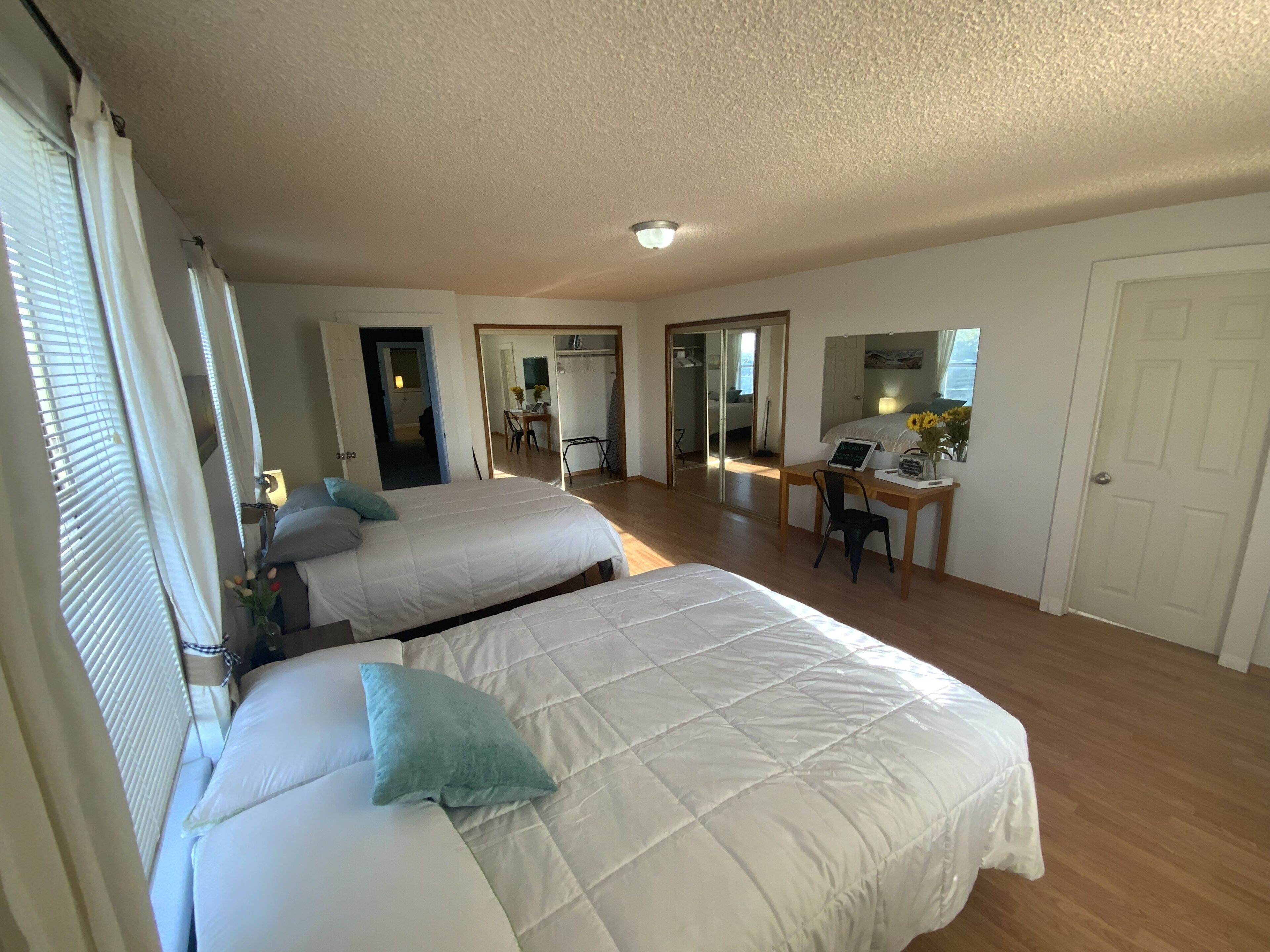 2 Schlafzimmer, Schreibtisch, Bügeleisen/Bügelbrett, kostenloses WLAN