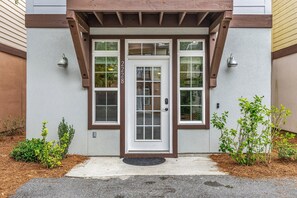 Exterior detail - Family Beach Home, 5 min from Panama City Beach. Very Cozy! (Panama City Beach)