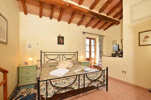 3 bedrooms, free WiFi, bed sheets - Casale Le Vigne, Santa Fiora, Italy (Santa Fiora)