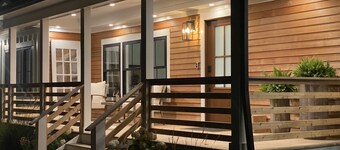 Completely Redone Private Modern Beauty only 3.9 miles to Shinnecock Hills 