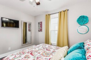 2 bedrooms, iron/ironing board