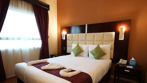 Double or Twin Room | In-room safe, desk, soundproofing, iron/ironing board (on request) - Nine Hotel (Dubai)