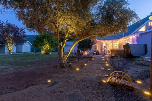 Harmony Ranch · Casual luxury! Safe-Private-Hottub-Firepit-1/2acre