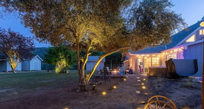 Harmony Ranch · Casual luxury! Safe-Private-Hottub-Firepit-1/2acre
