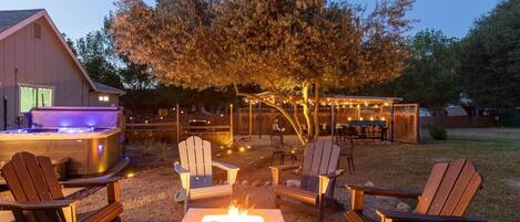 Tina de hidromasaje al aire libre