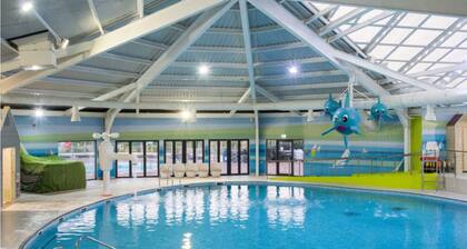 Caravan at Littlesea Holiday park, Weymouth - sleeps 8