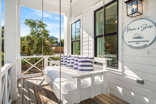 30A ☀️ Private Heated Pool, Golf Cart, Beach Chairs, Custom Bunk, Playground