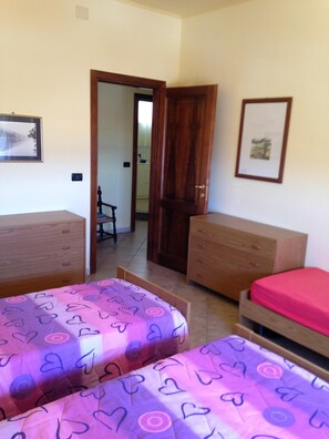 2 عدّة غرف نوم