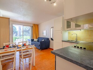 Interior - Les Coteaux de la Nartelle by Interhome (Sainte Maxime)