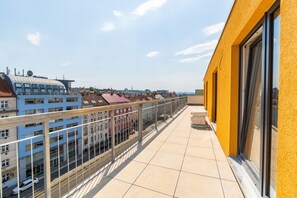 Property grounds - Penthouse with panoramic city view in Elite Rezidence (praha 8)