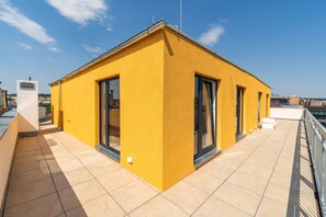 Terrace/patio - Penthouse with panoramic city view in Elite Rezidence (praha 8)