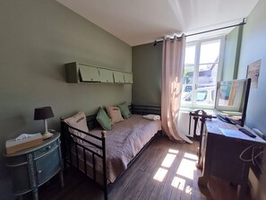 1 chambre, Wi-Fi gratuit, draps fournis
