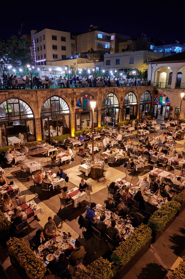 Courtyard - Bayazhan Butik Hotel (Gaziantep)
