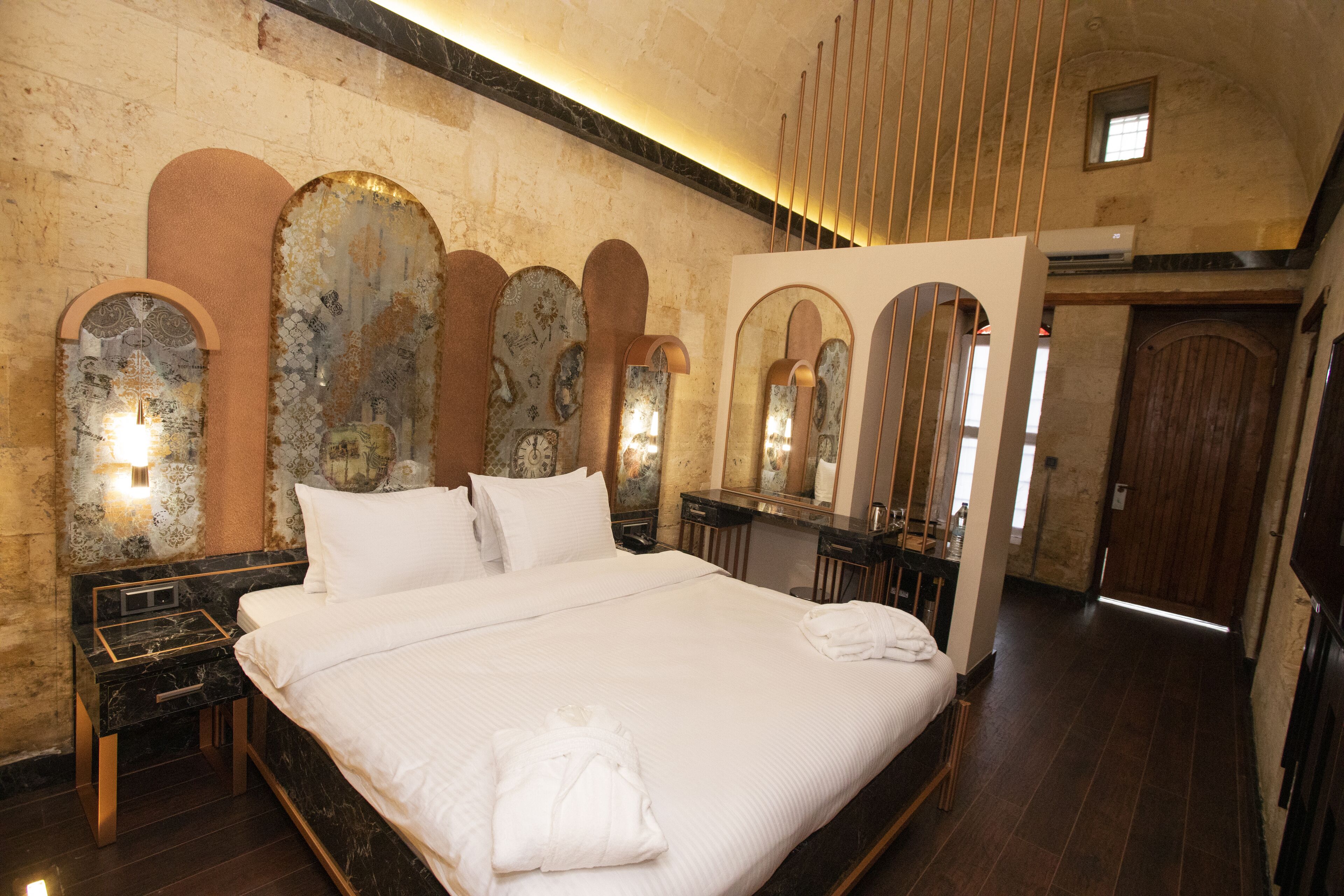 고급 침구, 미니바, 방음 설비, 다리미/다리미판