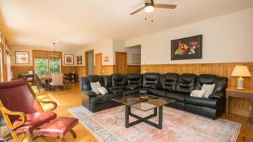 TV, fireplace, offices