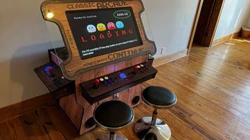 Spielezimmer