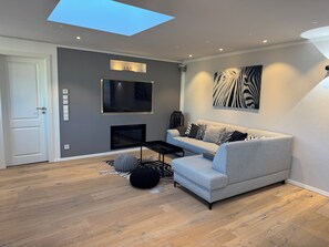 تلفزيون ذكي، كُتُب