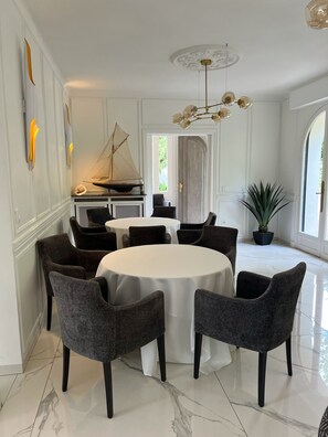 Restaurant - Domaine de Montmorency (Montmorency)