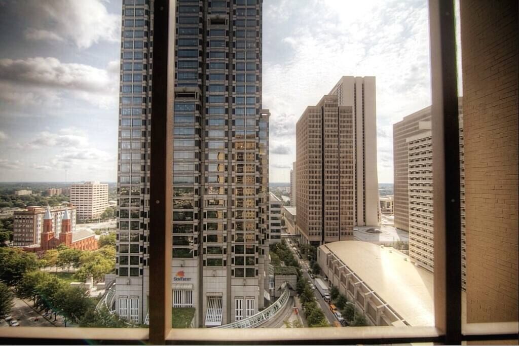 Prime Downtown Atlanta Condo with Balcony