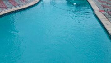 Udendørs pool