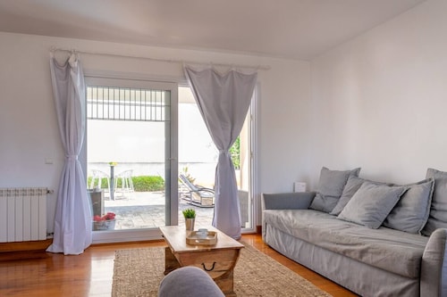 5 bedroom accommodation in Norte