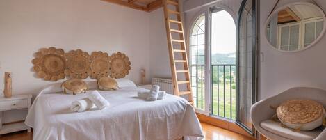 5 habitaciones, tabla de planchar con plancha y wifi gratis