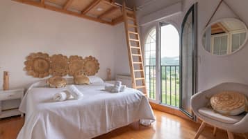 5 habitaciones, tabla de planchar con plancha, wifi y ropa de cama