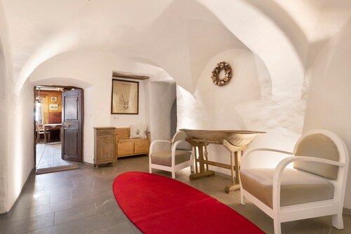 Historische Ferienwohnung Huber Stube mit Bergblick, Balkon und WLAN