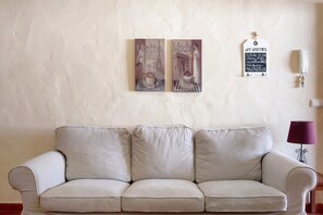 Interior - Apartment 'Marta' close to the Sea with Terrace & Wi-Fi (Conil)