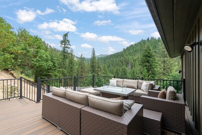 Secluded and Peaceful -10 minutes from Leavenworth