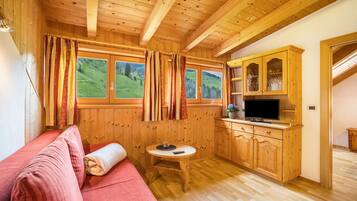 Fernseher, Kamin