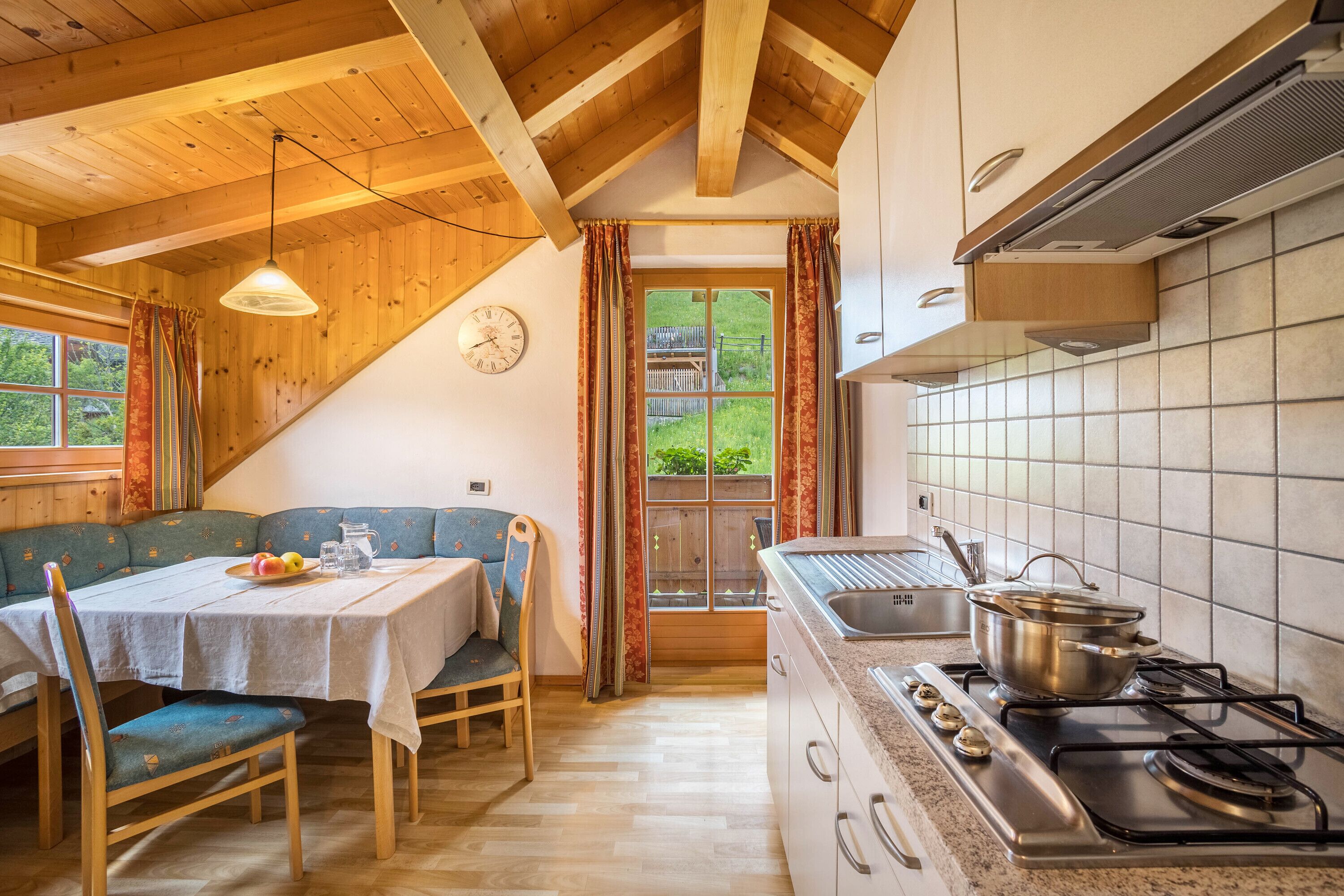 Refrigerador, microondas, parrilla de estufa y lavavajillas 