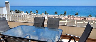 Apartment 'El Mirador De La Mar' with Sea View, Wi-Fi and Air Conditioning