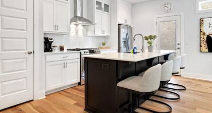 The Oakley - Near Lake Fayetteville!