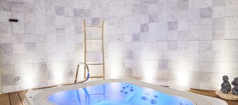 Hotel ONIRO - Luxury Rooms & Wellness Suites