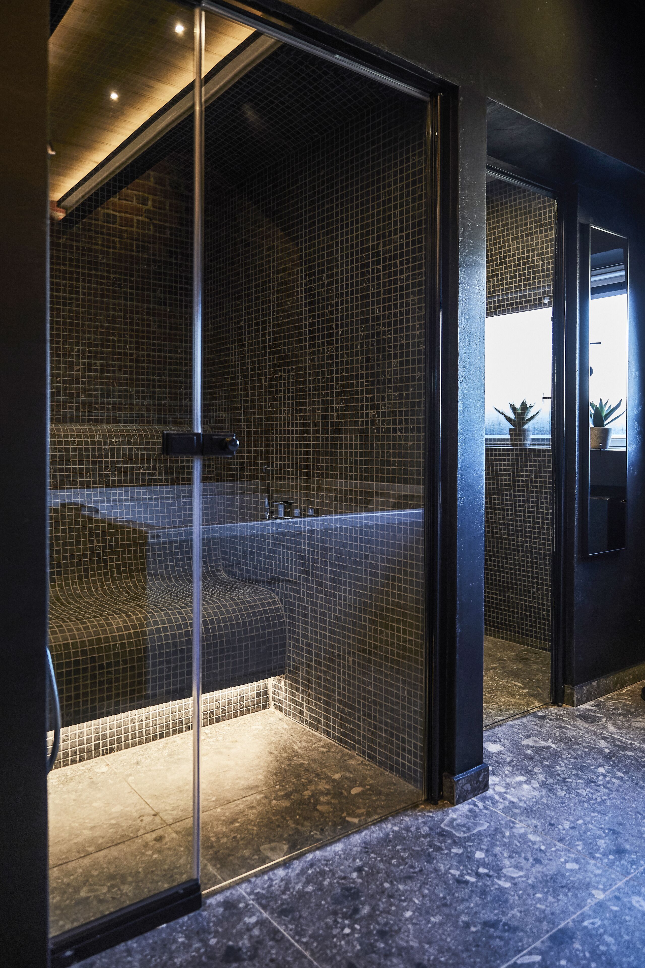 Grand suite, 1 queensize bed, niet-roken, uitzicht op de stad | Luxe beddengoed, Select Comfort-bedden, een kluis op de kamer