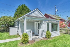 Exterior - BBQ, Fenced Yard, Game Room, Boat Parking -Krakens (Seaview)