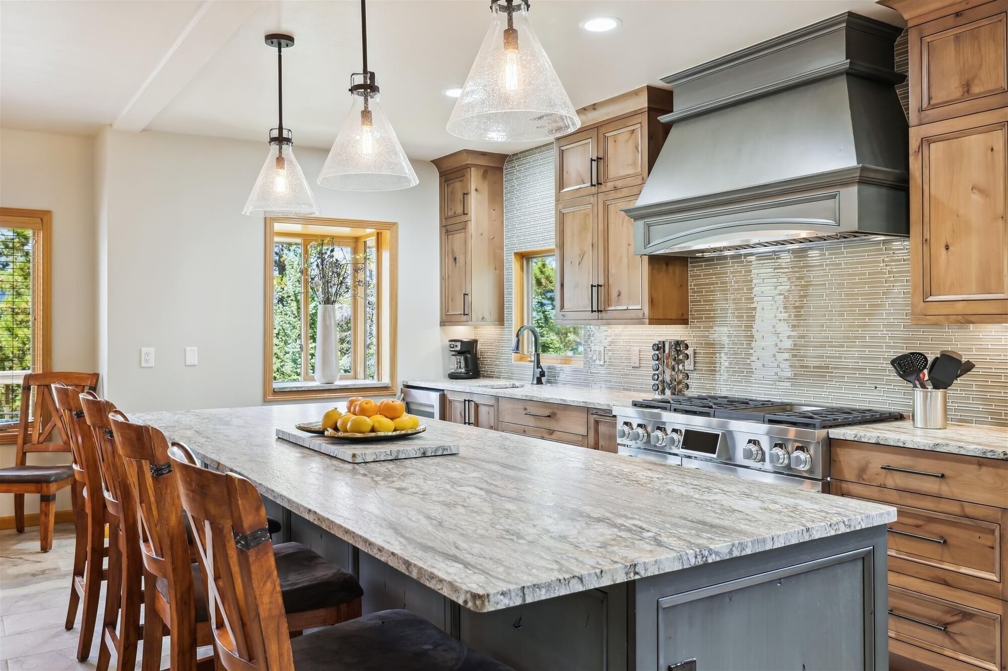 House, 5 Bedrooms | Private kitchen | Fridge, oven, coffee/tea maker, toaster